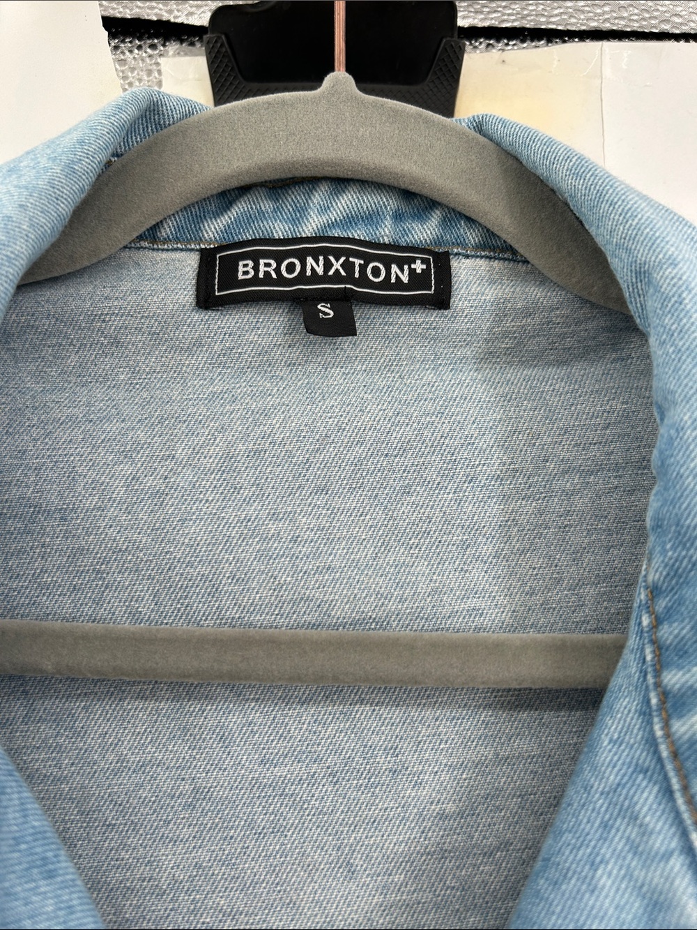 Bronxton Button Front Denim Jacket Size Small - Picture 3 of 5